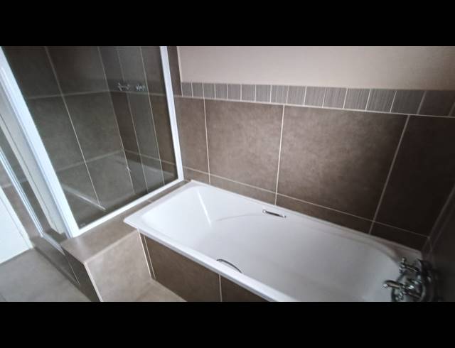 2 BEDROOM APARTMENT TO LET IN BLANCHEVILLE